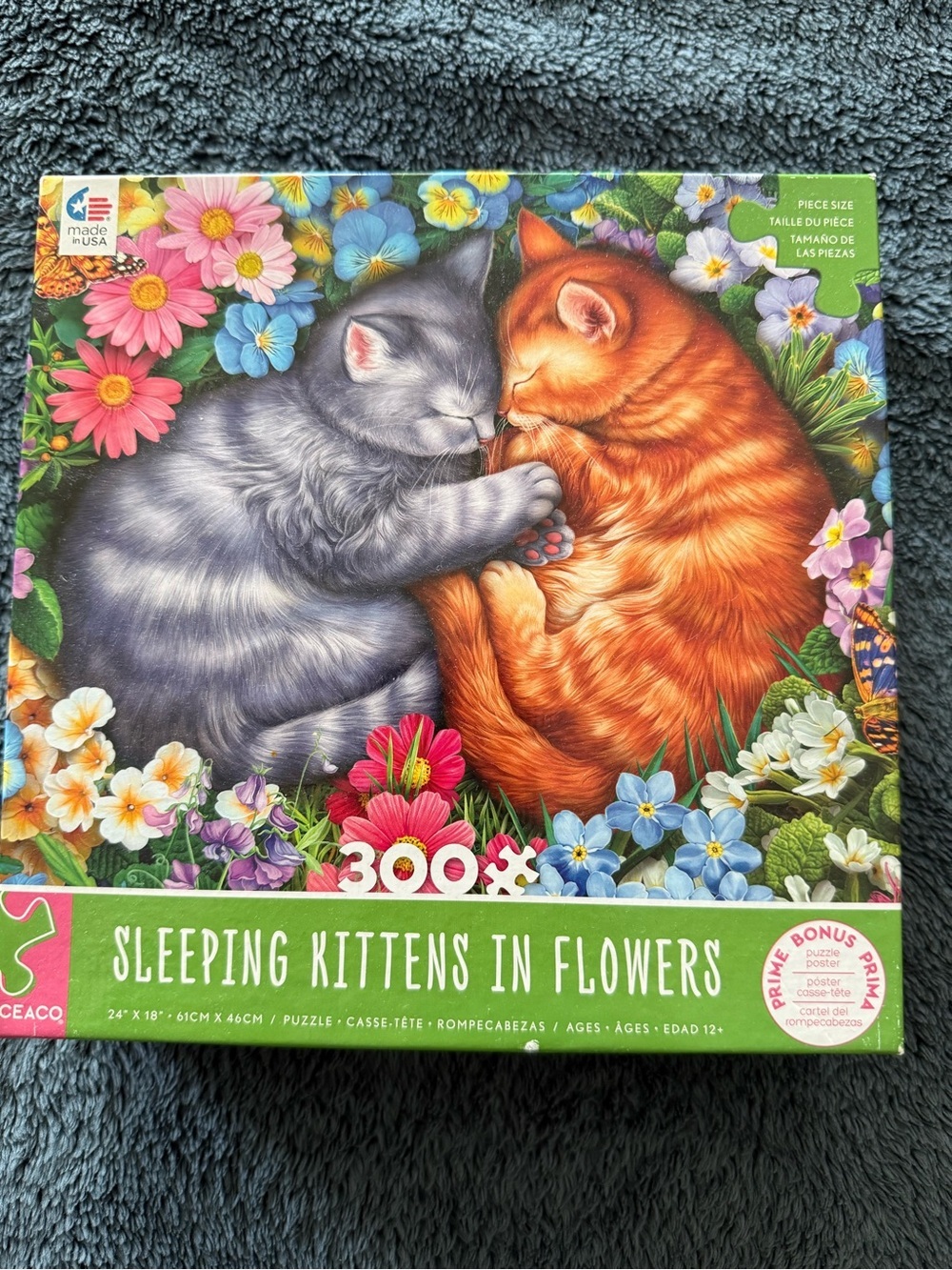 NWT 300 piece puzzle sleeping kittens in flowers